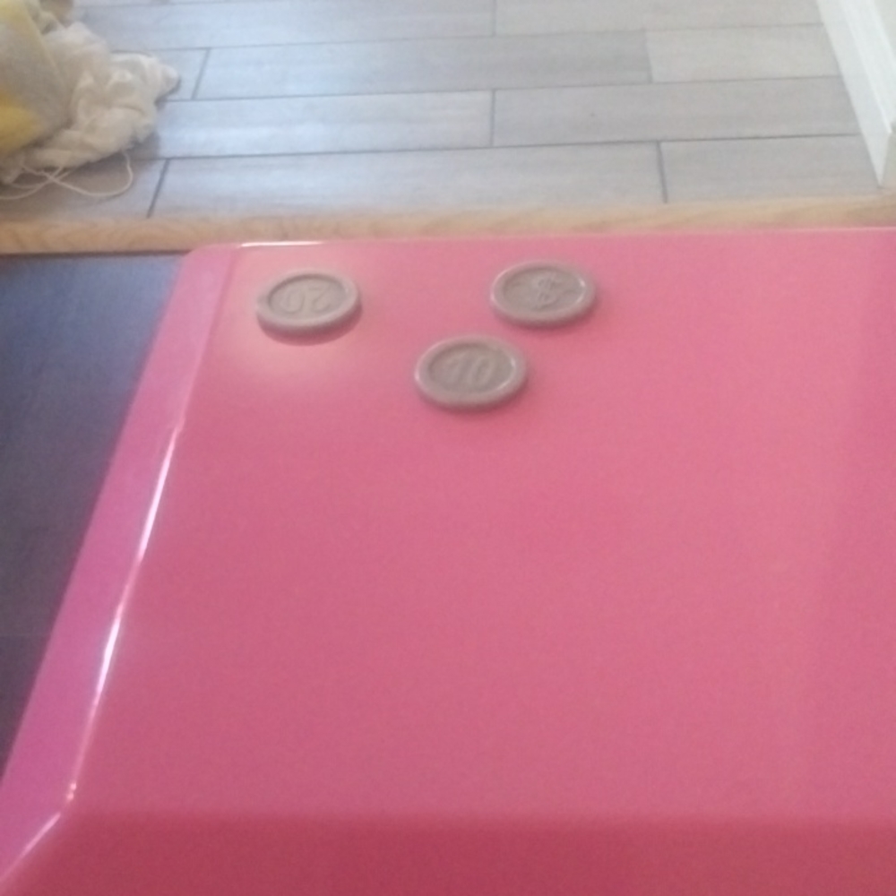 Toy - Picture 2 of 4